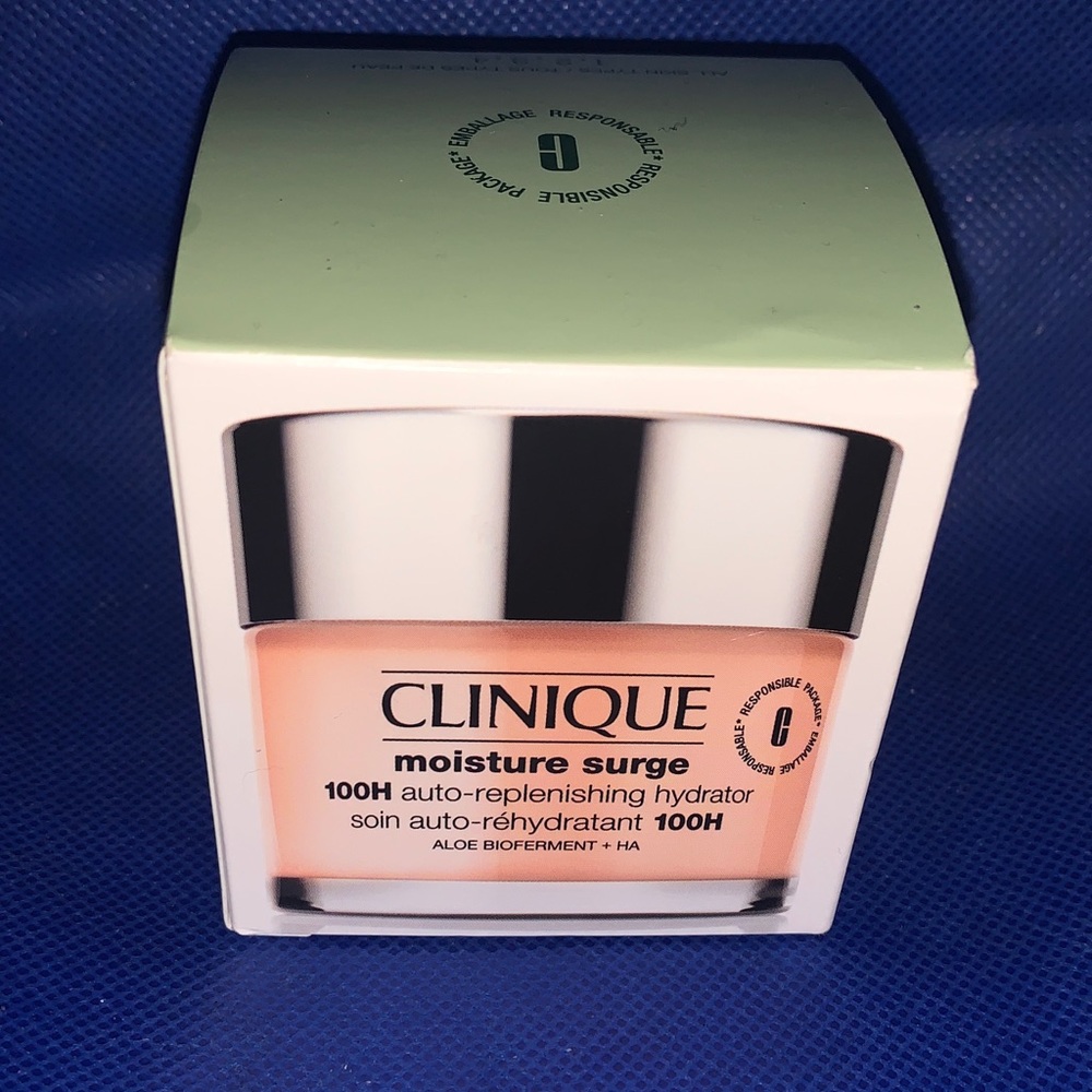 Clinique Moisture Surge 100H Hydrator - Peach and White